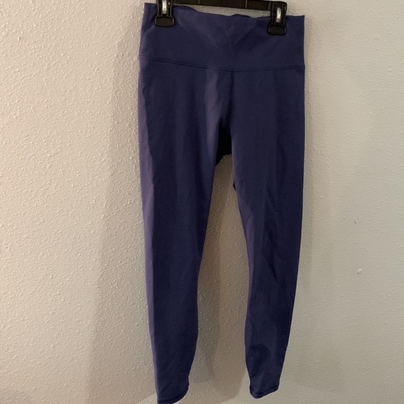 Fabletics Leggings Size Small - Picture 2 of 4